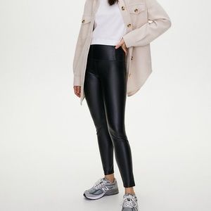 ‘Daria’ Ankle Pant (vegan leather) 🖤